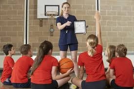 莱万多夫斯基已连续4场西甲联赛担任替补。 来源：Barça Universal