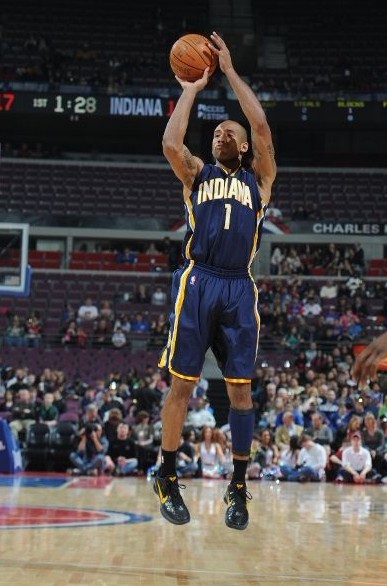 他以连续两 他以连续两