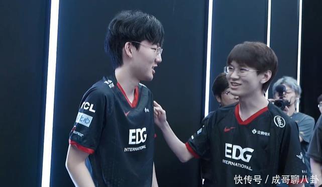 这位年轻且 这位年轻且