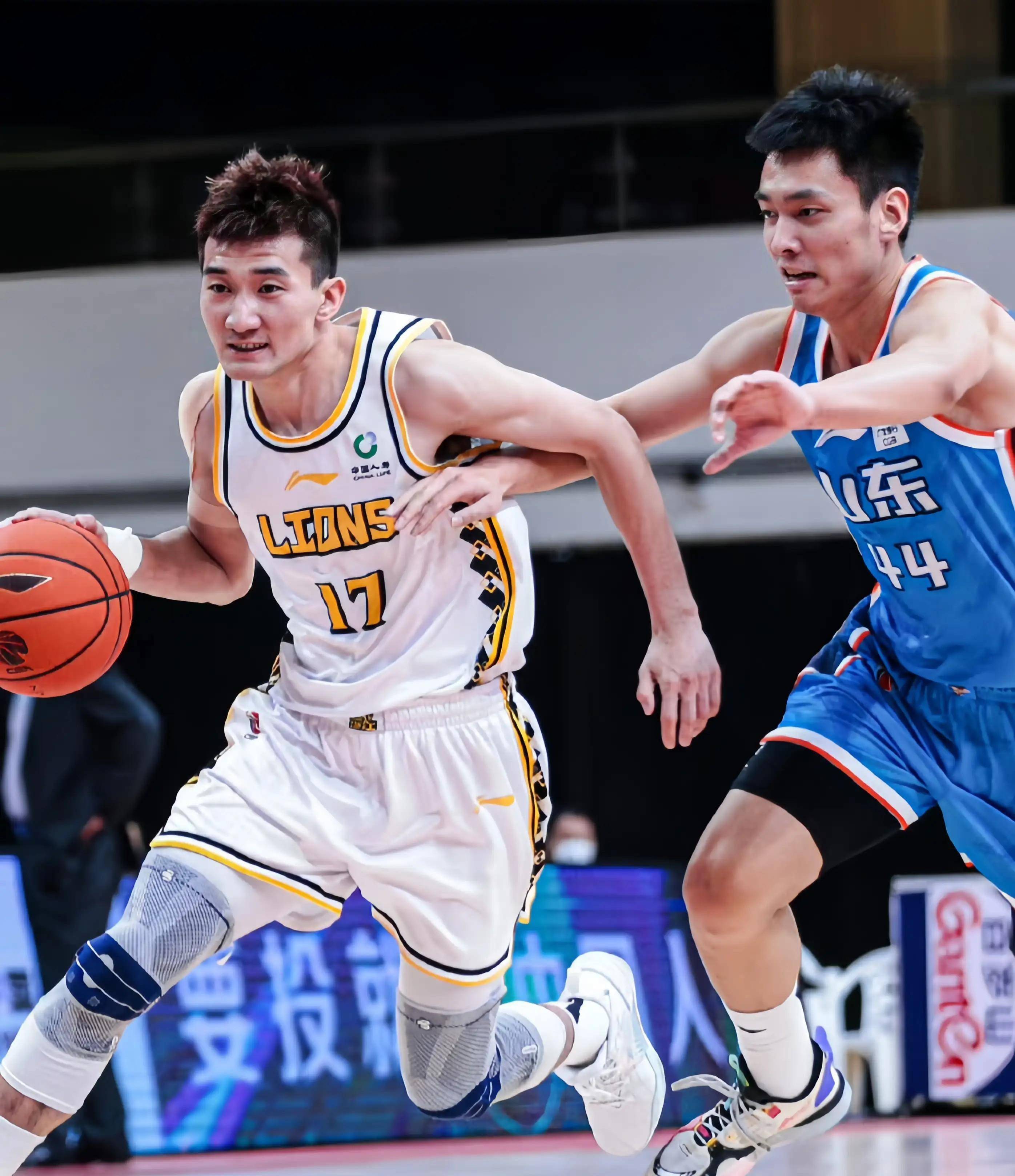 不仅如此 不仅如此